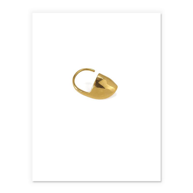 Petit Jug Earrings In Gold