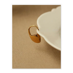 Petit Jug Earrings In Gold