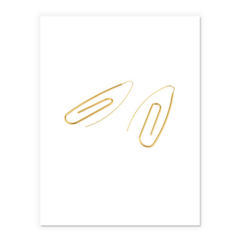 Paper Clip Earrings In Glod