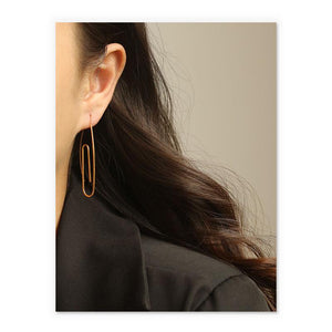 Paper Clip Earrings In Glod