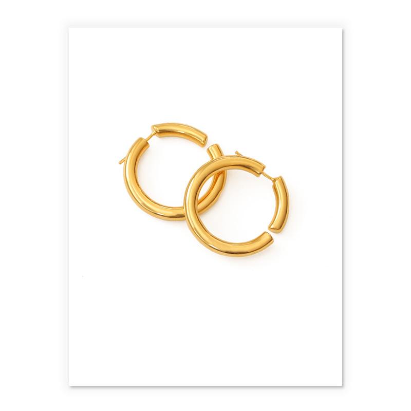 Open Hoop Earrings In Gold