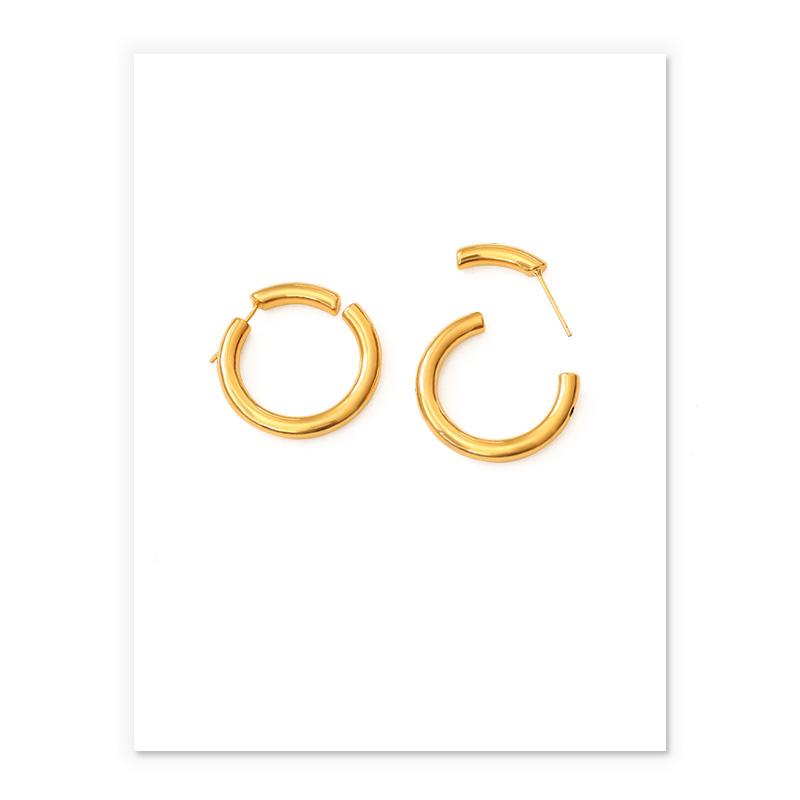 Open Hoop Earrings In Gold