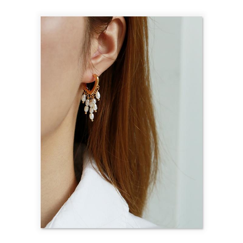 Dainty Pearl Tassel Drop Huggies In Gold