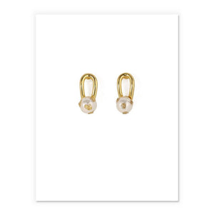 Pearl Earrings Embellished With Gold Leaves