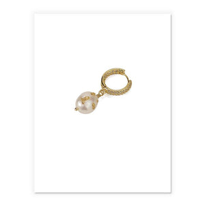 Pearl Drop Earrings Embellished With Gold Leaves and Cubic Zirconia