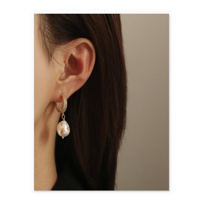Pearl Drop Earrings Embellished With Gold Leaves and Cubic Zirconia