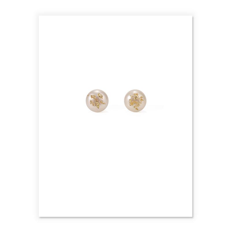 Medium Pearl Stud Earrings Embellished With Gold Leaves