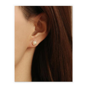 Medium Pearl Stud Earrings Embellished With Gold Leaves