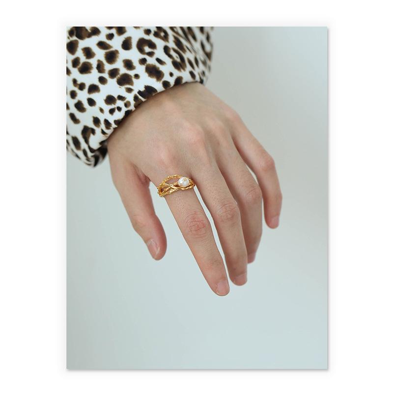 Thorns Layered Open Ring With Pearl With Gold Leaves