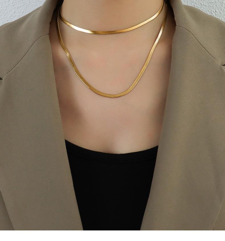 Herringbone Chain Necklace In Gold