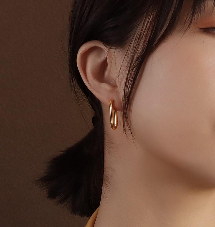 Oval Hoops In Gold