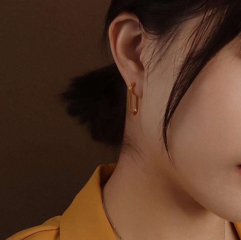 Oval Hoops In Gold