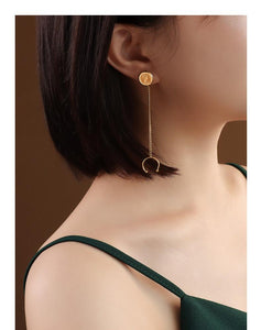 Her Majesty Medallion Ear Cuff/Stud Earring In Gold